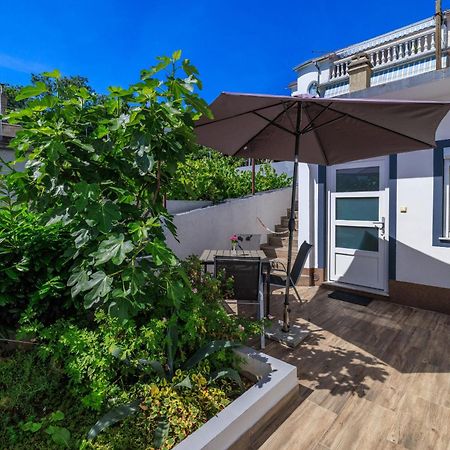 Apartments Luna ซริกเวนิซา ภายนอก รูปภาพ
