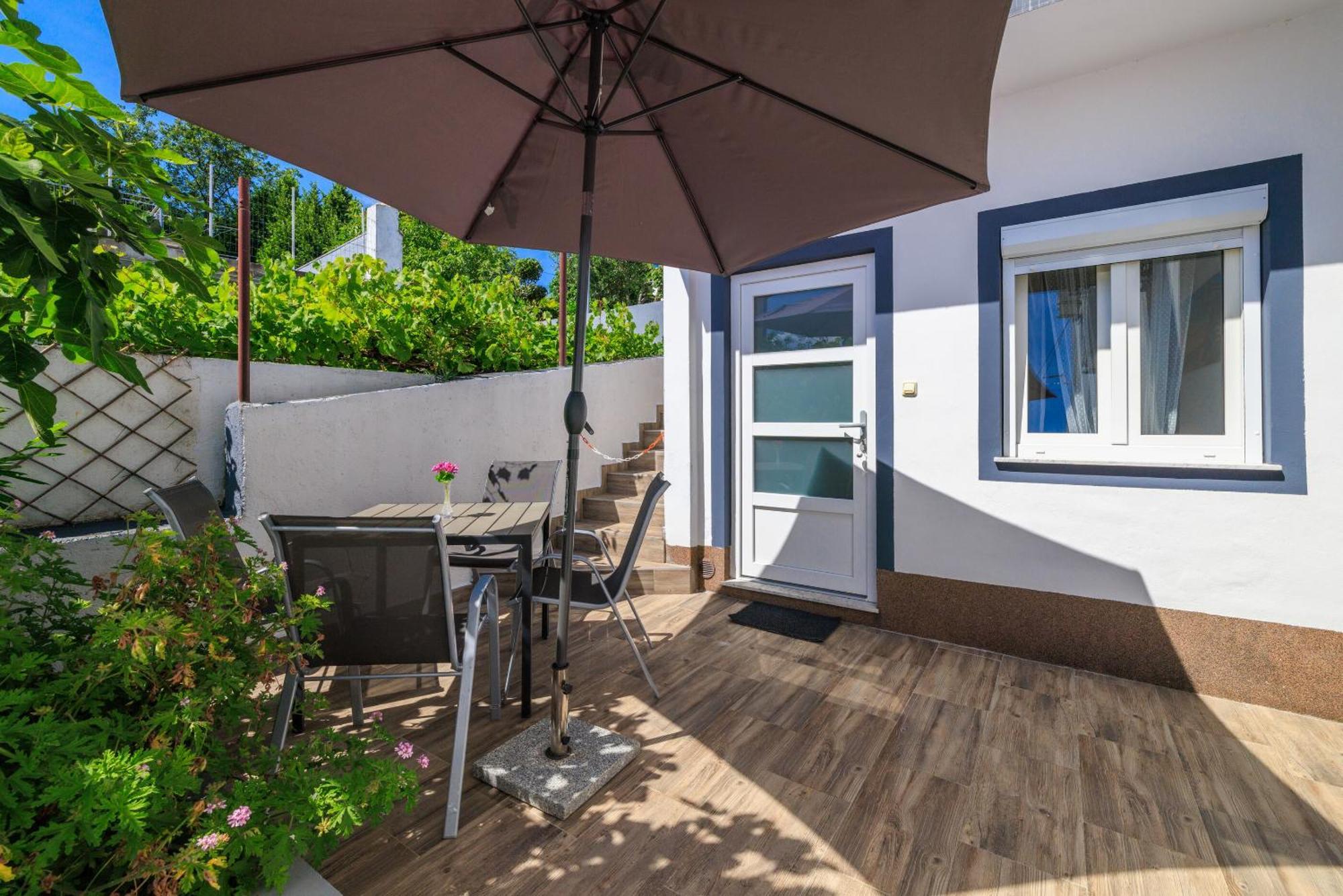 Apartments Luna ซริกเวนิซา ภายนอก รูปภาพ