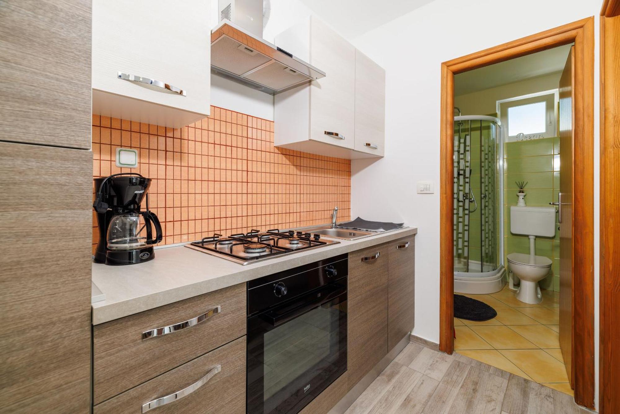 Apartments Luna ซริกเวนิซา ภายนอก รูปภาพ